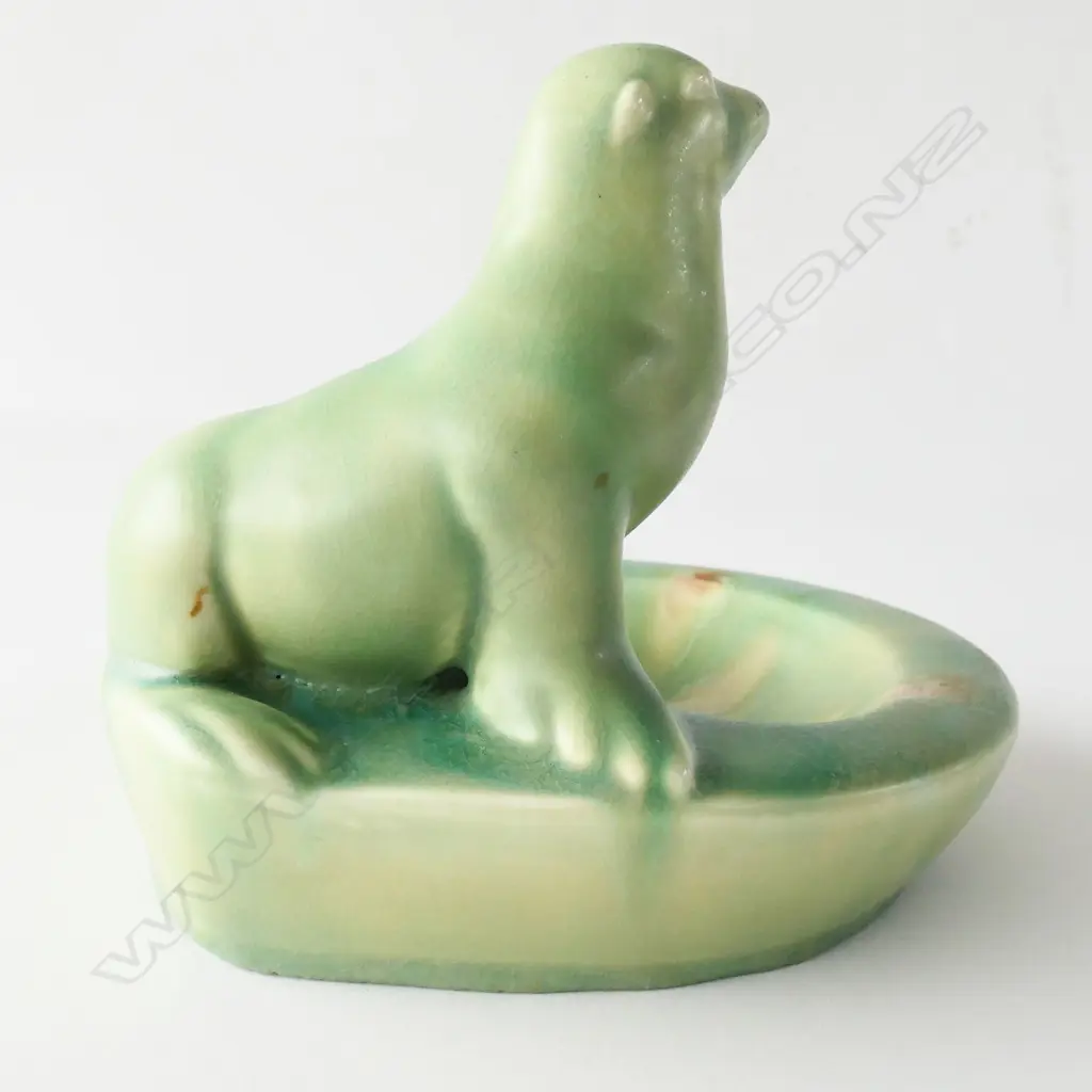 A Sylvac style seal ashtray Image 1++
